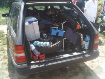 Karavan gepackt - kl.jpg